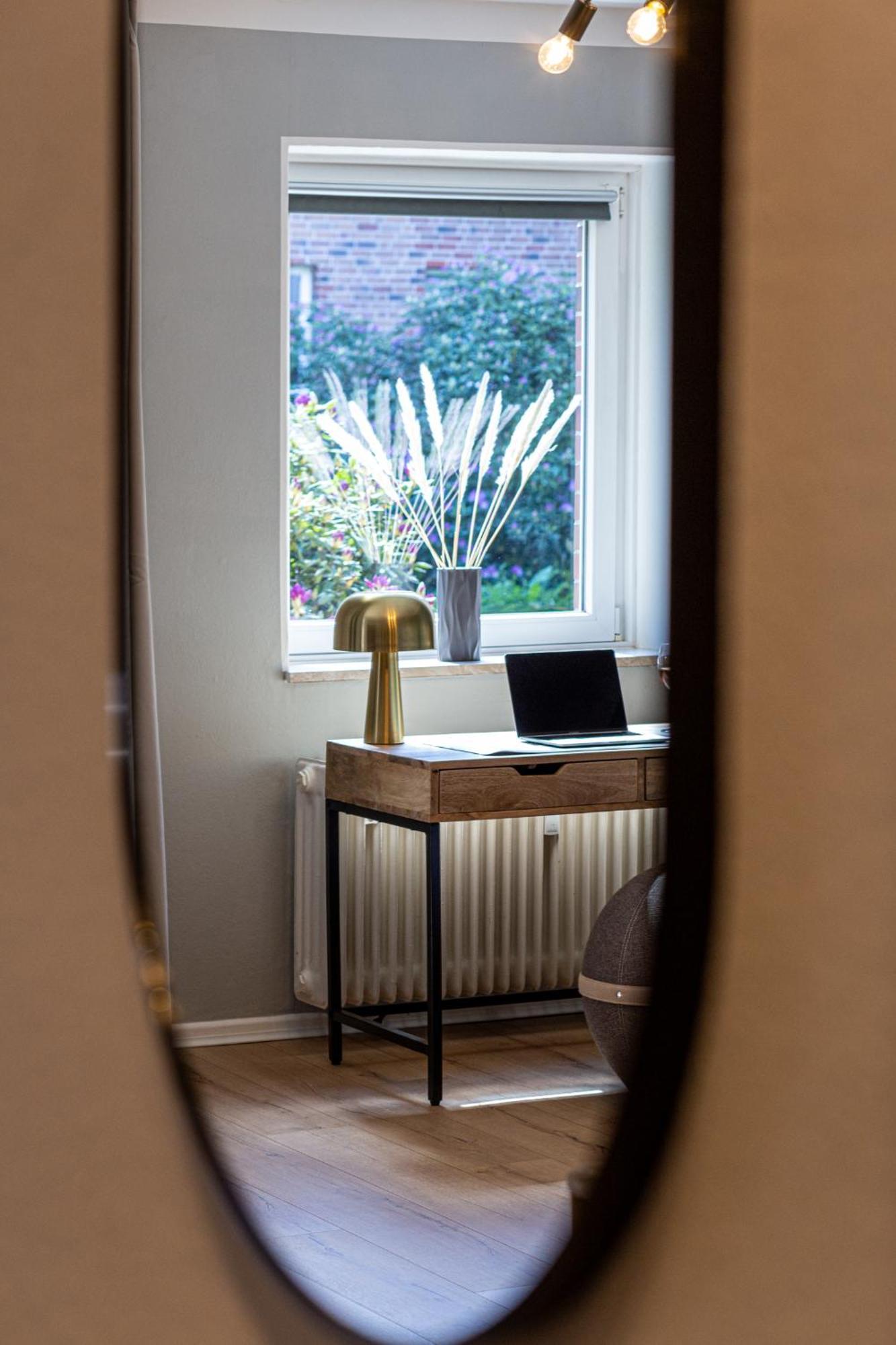 Have-A-Nice-Stay - Nahe Bahnhof Ahrensburg - 20 Minuten Nach Hamburg - Trotzdem Ruhig Gelegen - 6 Minuten Zu Fuss Ins Zentrum Ahrensburg - Modern Eingerichtet Екстер'єр фото